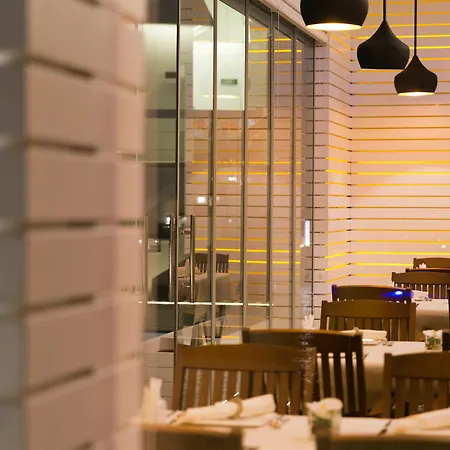 Hotel Poseidon Boutique And Yacht Club