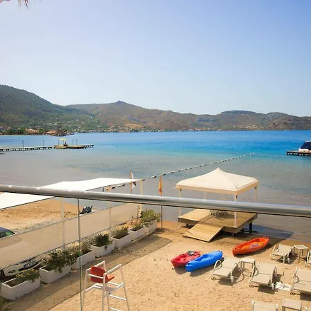 Poseidon Boutique And Yacht Club ホテル