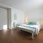 Poseidon Boutique And Yacht Club 4*