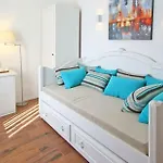 Poseidon Boutique And Yacht Club Hotel