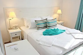 Отель Poseidon Boutique And Yacht Club Селемие