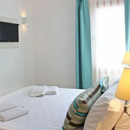 Poseidon Boutique And Yacht Club 4* السليمية