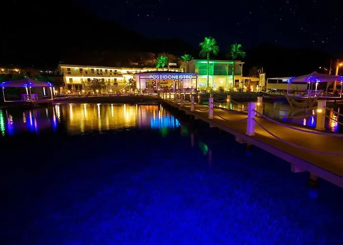 فندق Poseidon Boutique And Yacht Club 4*