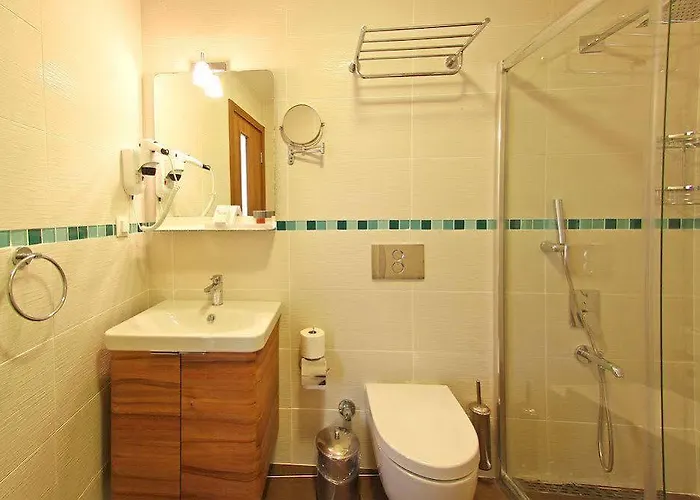 Poseidon Boutique And Yacht Club 4* السليمية