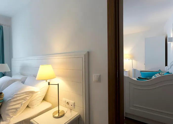 Poseidon Boutique And Yacht Club فندق