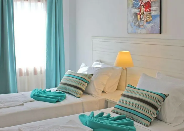 فندق Poseidon Boutique And Yacht Club 4*