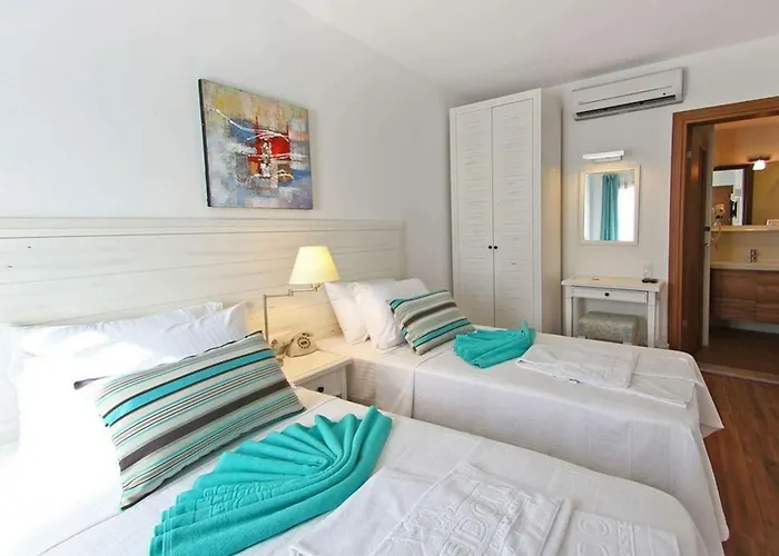 Poseidon Boutique And Yacht Club فندق